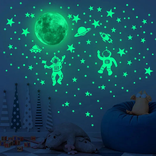 Astronaut Luminous Wall Stickers, Stars and Moon, Luminous Self-adhesive Wallpaper, Suitable for Children's Bedroom Decoration