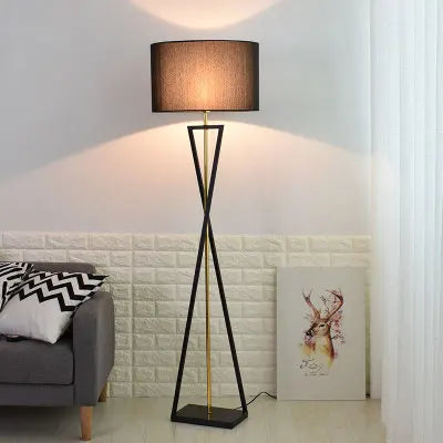 Nordic Modern Floor Lamp Creative Iron Floor light For Living Room Bedroom Study Decor Light Home Night Table Lamp Standing Lamp